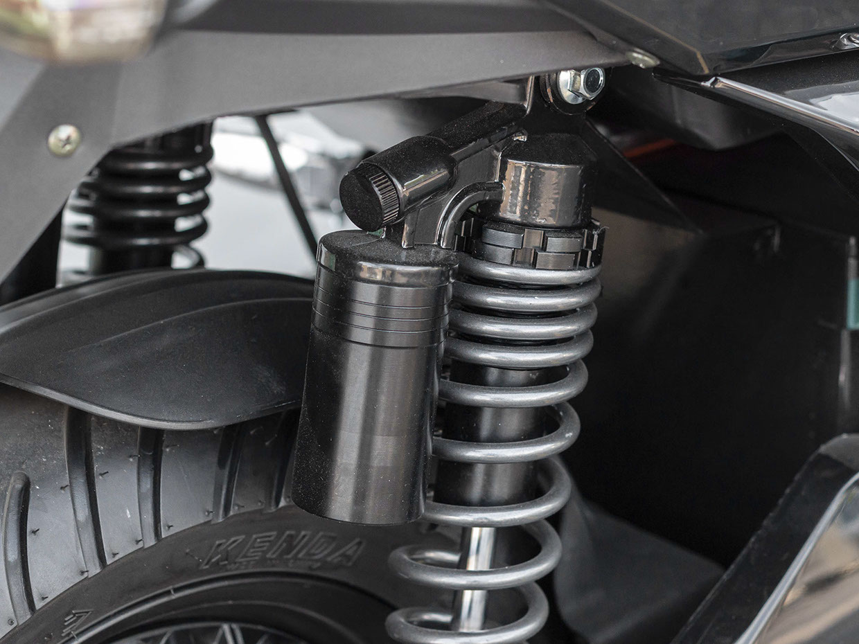 Motortoyz arrow8