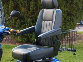 Motortoyz rickshaw king 8